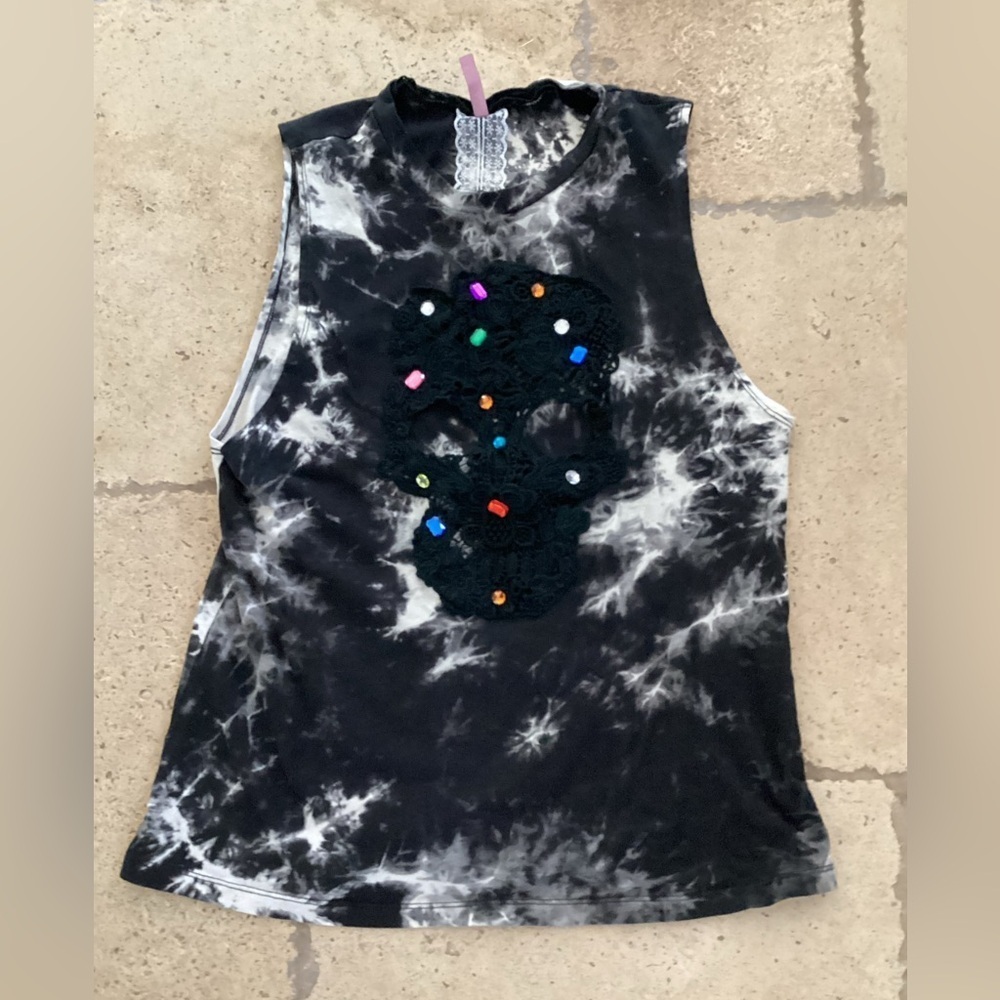 MAUVE beaded skeleton tank top -SZ M
PIT TO PIT 16”
Length 23”
@8